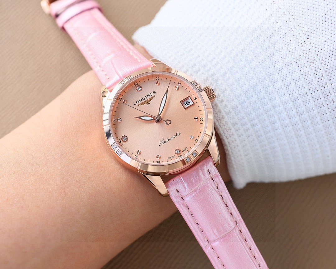 White 800 gold 850
AD latest recommendation 2025 Longines Women 's model, ?? Little Red Book bestseller, women' s watch, youthful years, can be paired with more colors of leather strap
Mirror: Sapphire crystal glass - scratch-resistant
Material: 316 stain
