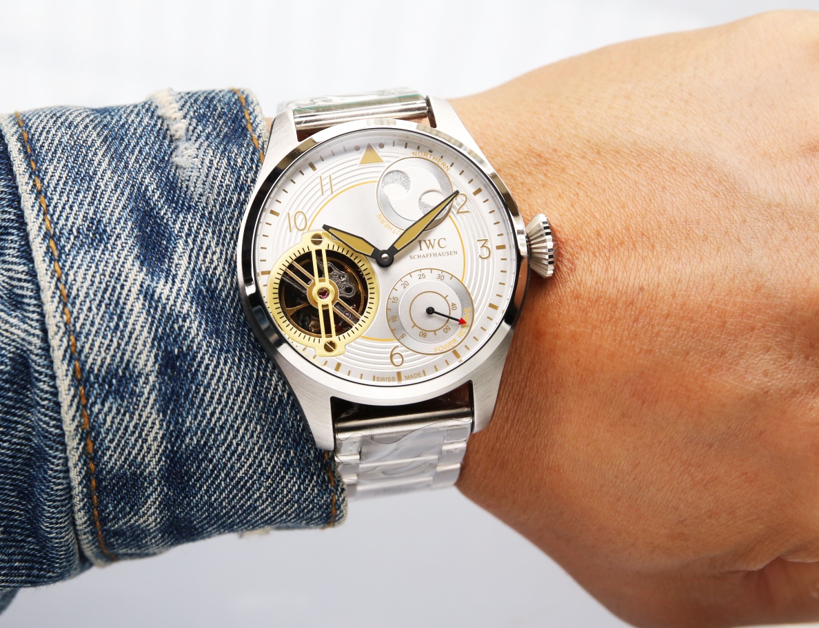 White steel 650. Gold ?20.