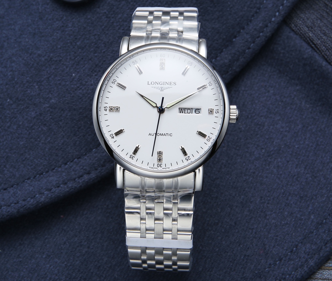 White steel 660. Gold ?20. (This item has been strictly tested for water pressure resistance up to 120 meters ??)