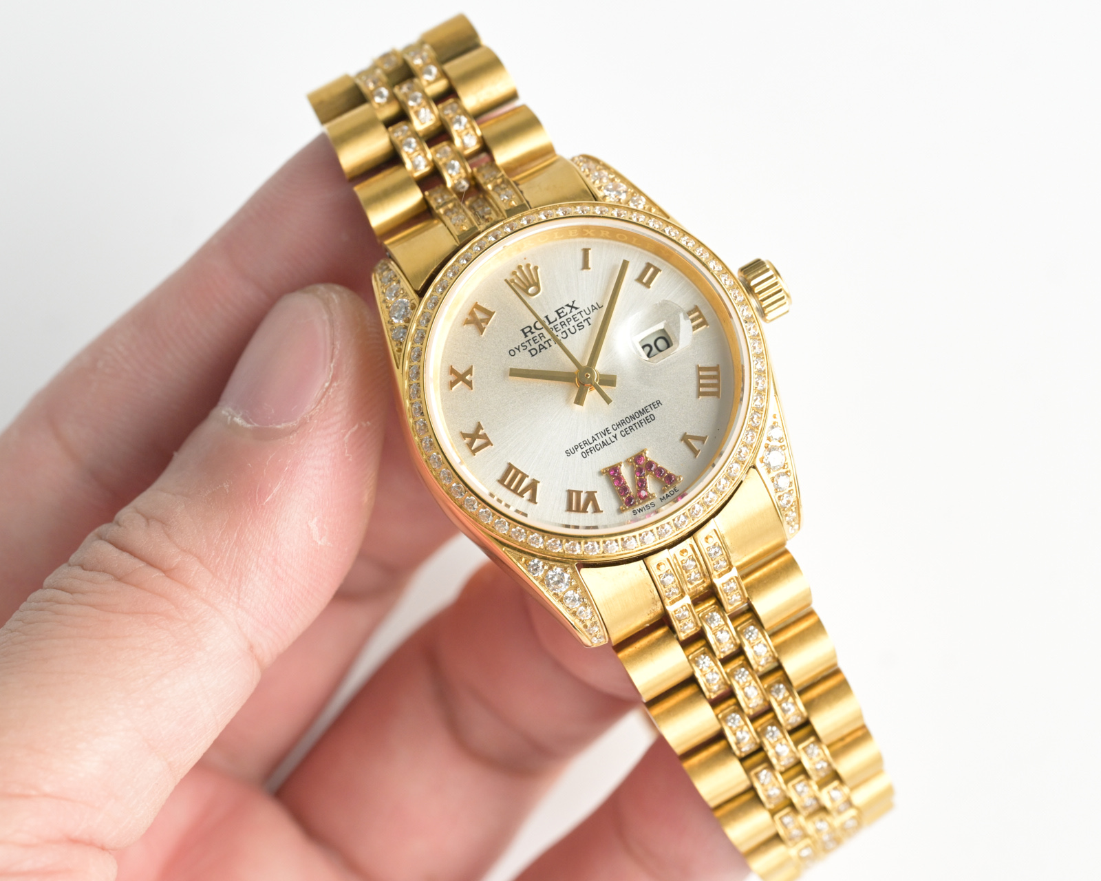 White steel 950, stainless steel 1000
Rolex Datejust women's watches are gracefully launched in 2025
?? : The women's Datejust is made of 904L stainless steel to forge a stainless steel watch with a case that is highly resistant to corrosion. This superal