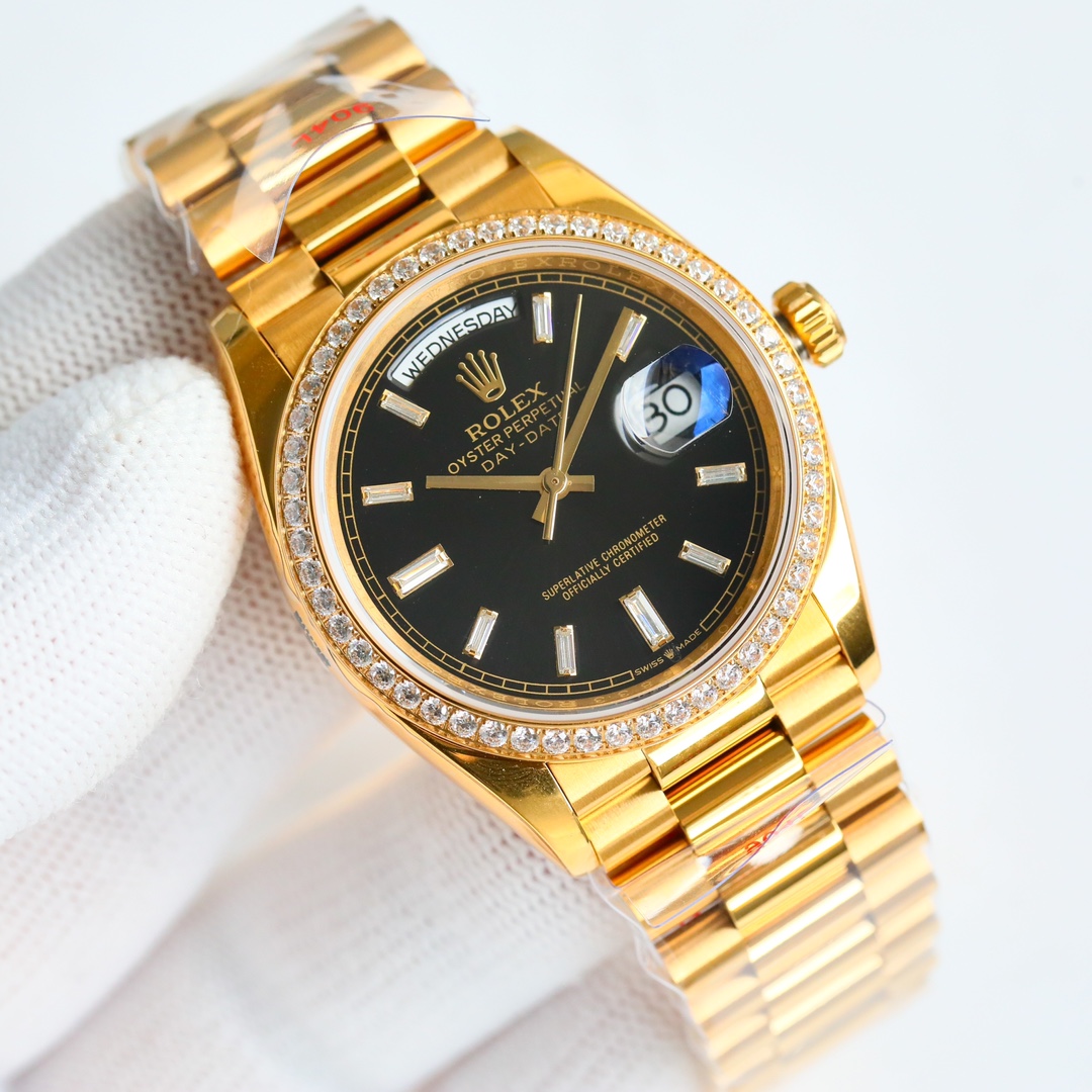 White steel 1250 All gold 1350 (round diamond plus 50 square diamond plus 100)
Rolex Day-Log 36 series
1 ? with the 2836 movement, the quality is stable and reliable;
2 ? The same thickness as the original 11mm ultra-thin: case diameter 36mm; [Correcting 