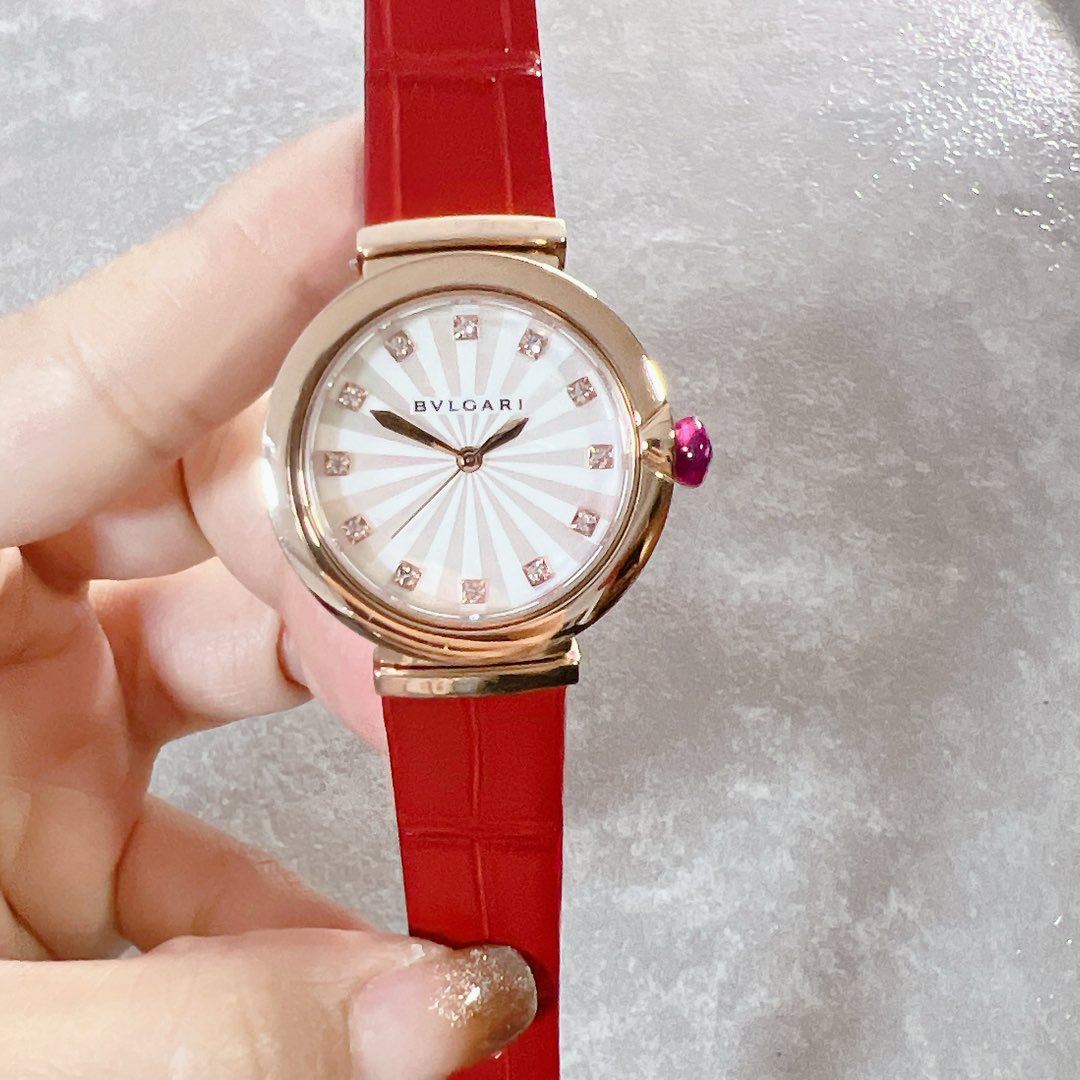 300. BVLGARI [Bulgari] LVCEA collection new ladies' watch, noble and luxurious yet reserved, versatile and elegant, sapphire crystal, 33mm