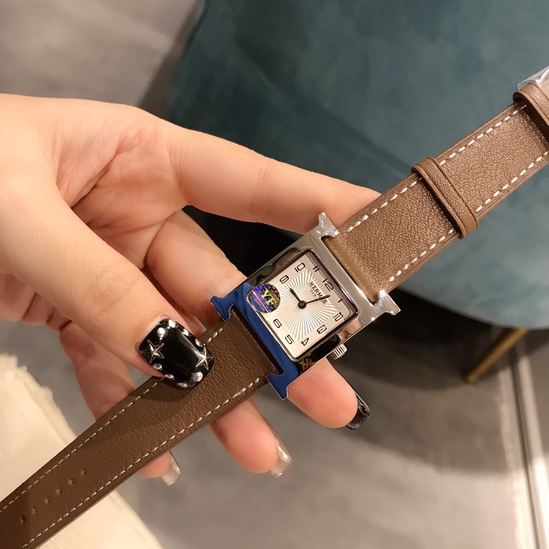 ??300 Hermes Swiss quartz movement stainless steel brown cowhide strap medium 26mm small 21MM