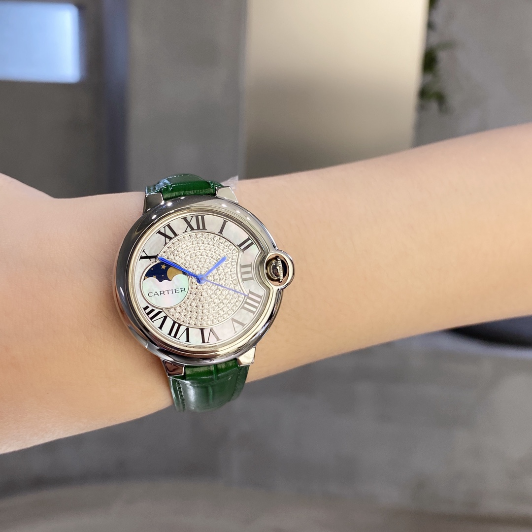 ?? 300
High-end limited edition, luxury NOBLE temperament none other than it [heart], Cartier ladies Ballon Bleu Luxury collection quartz watch uniform color shipment [color] Sun Moon Stars large frame display starry sky Running time flow Special craft cu