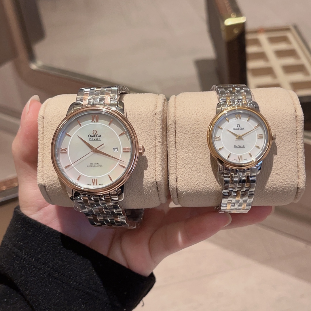 ??300 gold 320 diamonds +20
Taiwan factory paired with red packaging gift bag Omega de Ville Quartz collection watch
The women's watch measures 27.4mm and the men's watch 39mm
Imported Swiss quartz movement, 316 stainless steel case, scratch-resistant gla