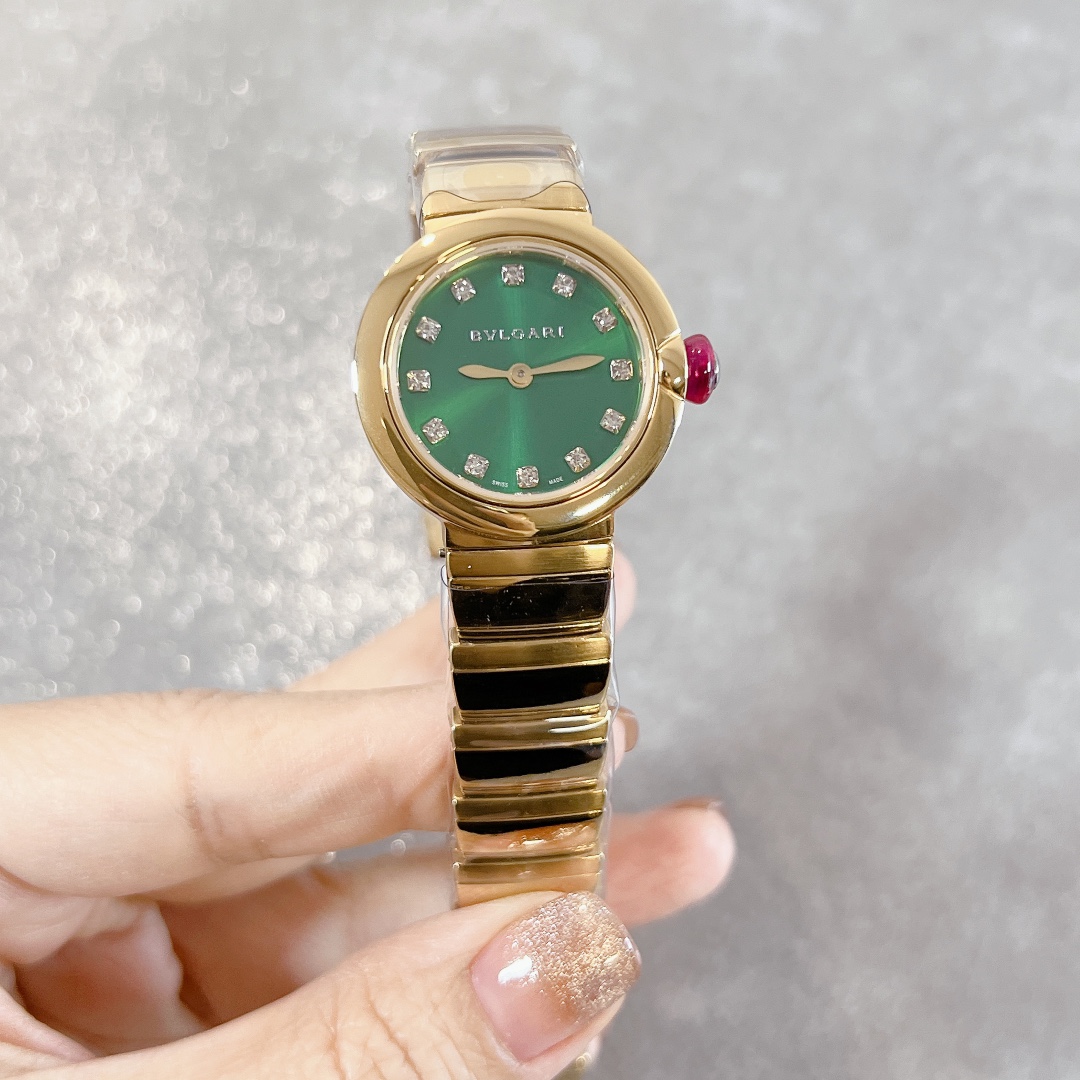 ?? White case 300, gold case 320, diamonds ?30 (order discount 20) BV small 28MM
BVLGARI [Bulgari] LVCEA collection new ladies' watch, this is a beautiful piece exclusive to goddesses, noble and luxurious yet reserved, versatile and elegant, with superior