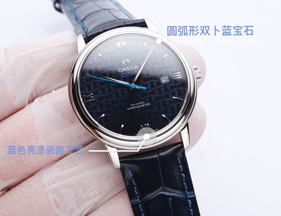 White case 500. Gold 520. Steel strap ?30.