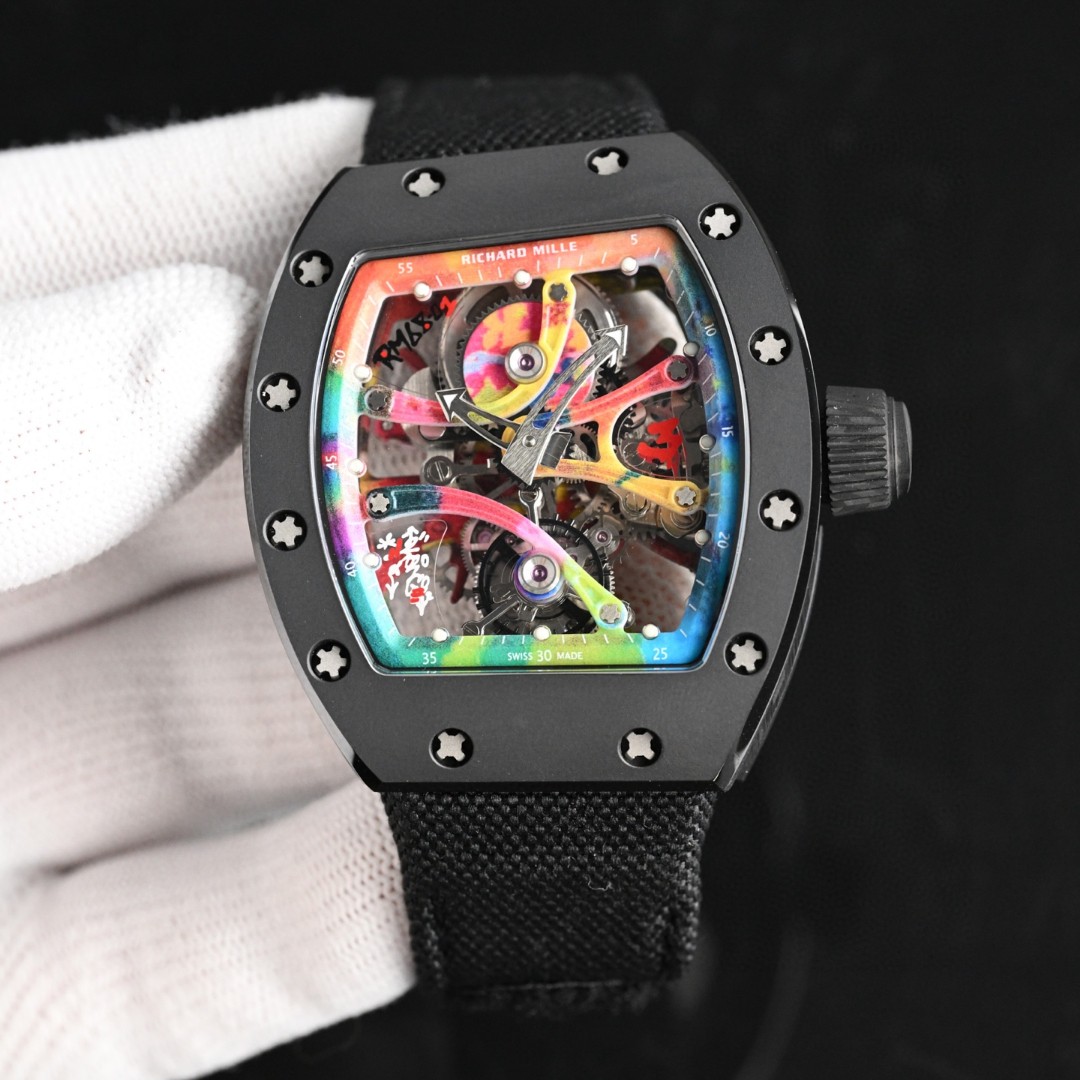 [RICHARD MILLE] "Art on the Wrist" RM68-01 Graffiti Tourbillon

Upgrade zirconia ceramic face and back covers
Carbon fiber middle shell, head
The slim shell body is only 14mm

This new tourbillon watch was created in collaboration with Brazilian graffiti 
