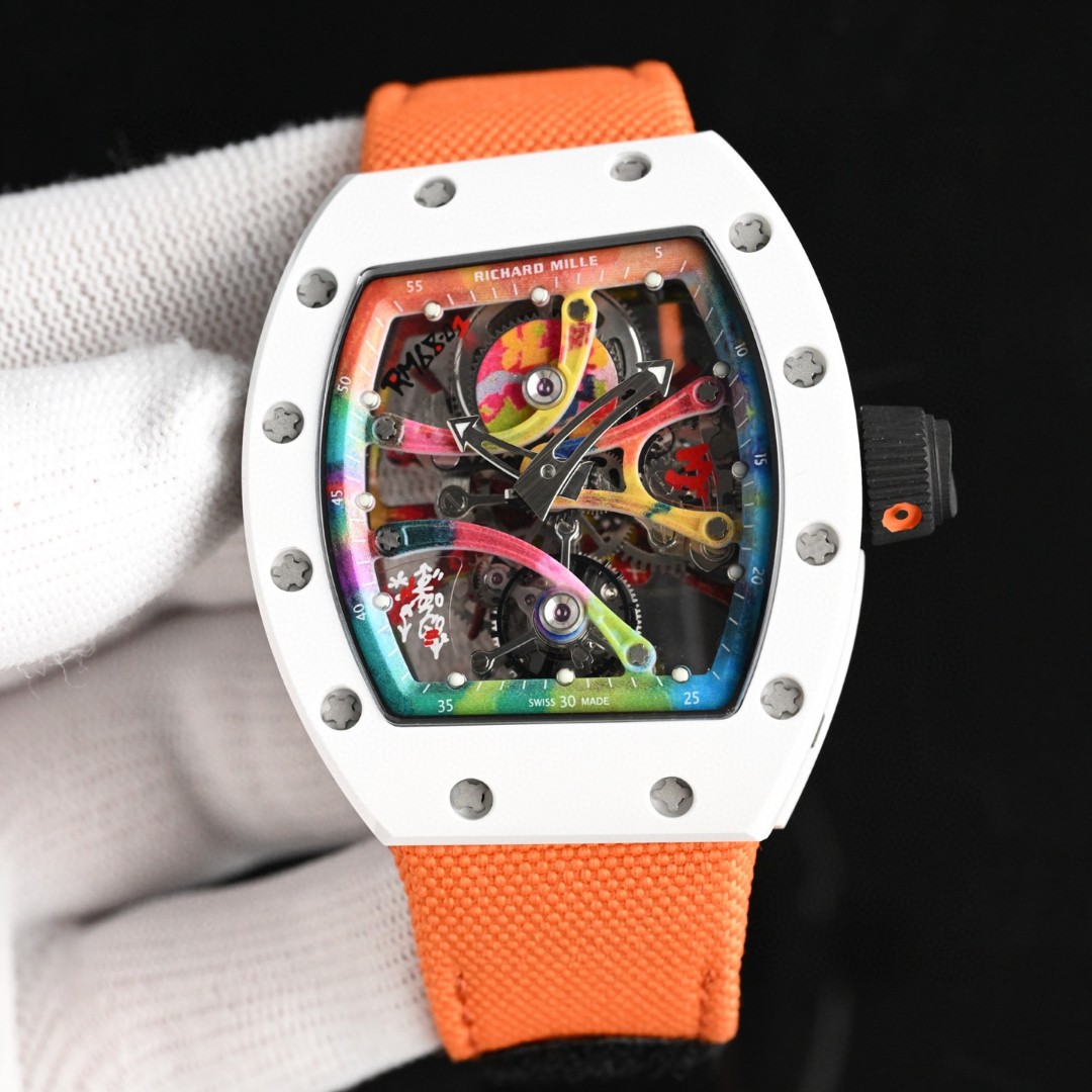 [RICHARD MILLE] "Art on the Wrist" RM68-01 Graffiti Tourbillon

Upgrade zirconia ceramic face and back covers
Carbon fiber middle shell, head
The slim shell body is only 14mm

This new tourbillon watch was created in collaboration with Brazilian graffiti 