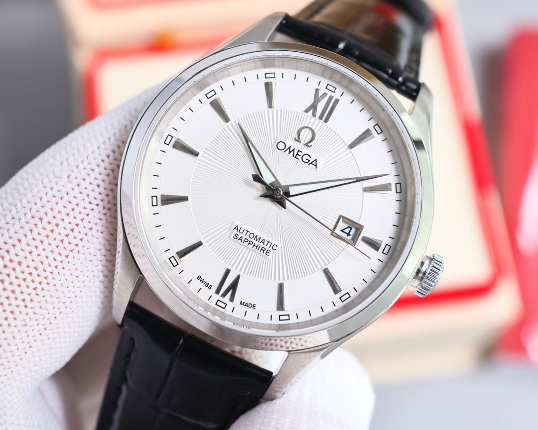 ?? White 750- Gold 800
New Omega hits the market! Simple and elegant! Business preferred! Equipped with imported fully automatic mechanical movement! Stable performance (zero rework) with 316 stainless steel ? leather strap! Sapphire crystal scratch-resis