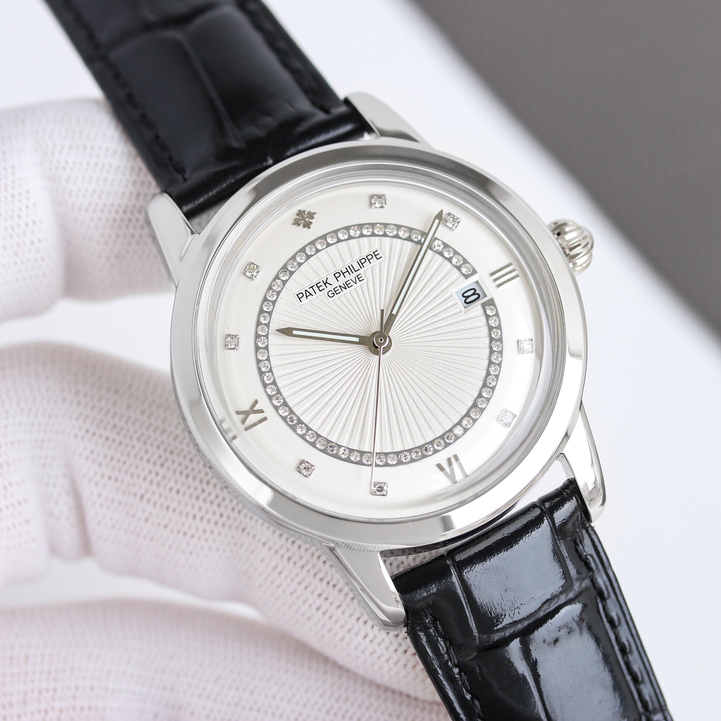 White case 1150, gold case 1200, diamond ?100
PATEK PHILIPPE- Hot new style, new pot lid, time-consuming up to 8 months! Ultra-thin men's automatic mechanical watch, with imported original 9015? movement, 28,800 vibrations per hour, zero repair ? quality,