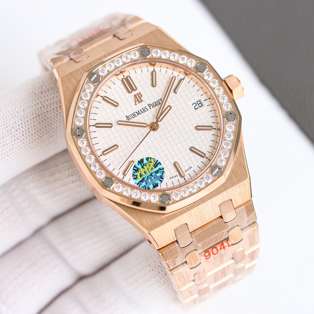 White case 1250 Gold case 1300
Audemars Piguet Royal Oak V3 Diamond Ring Edition -- A stunning launch: Removing excess parts of the movement deck to make it more hollowed-out -- reaching the pinnacle of steel watches -- powerfully defending the "Steel" ki