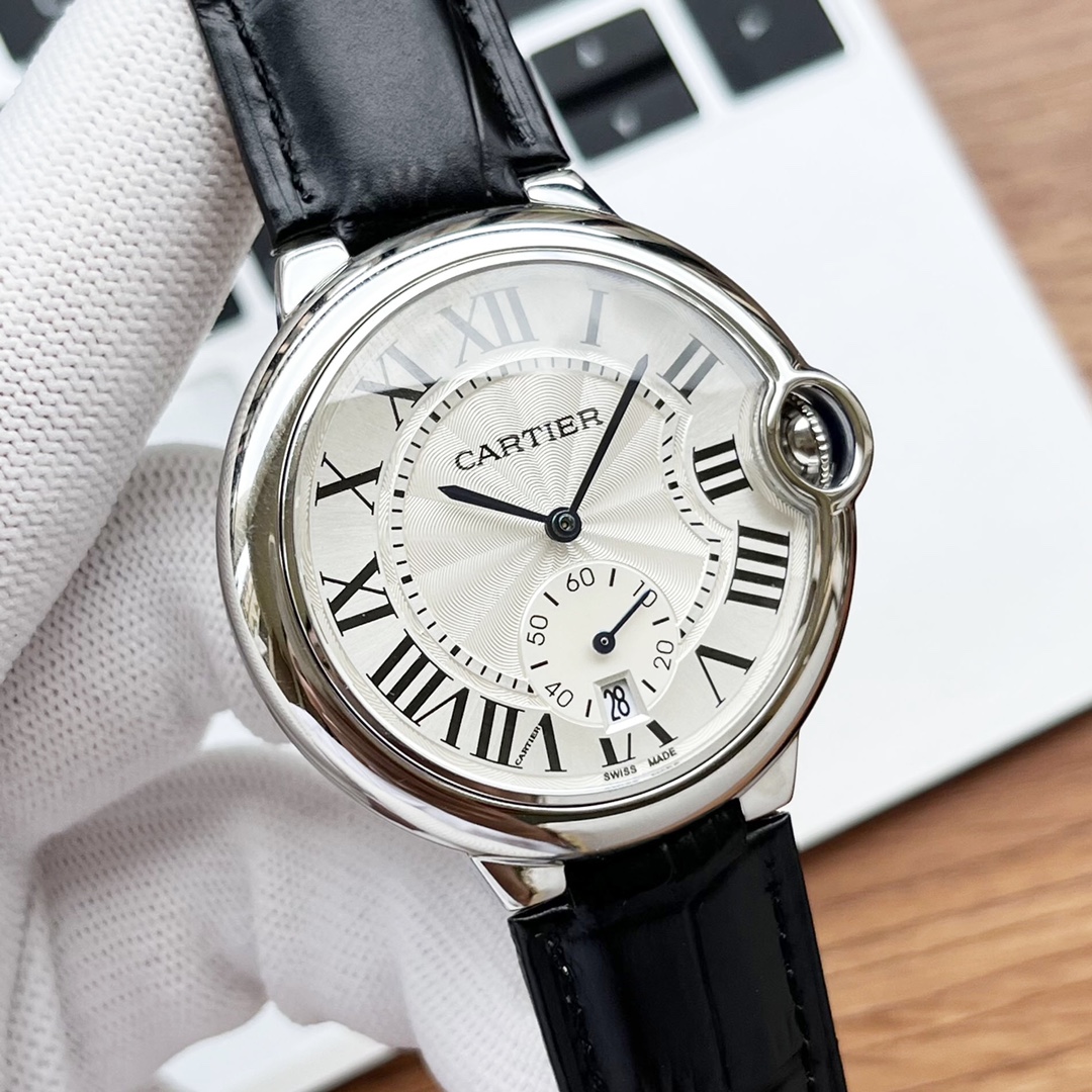 - White 340 gold 360 steel band plus 40
[Taiwan factory produce three sizes in one, 30 meters deep waterproof] Cartier Ballon Bleu series: New quartz watch with two and a half hands date display, watch lovers' expected two and a half hands small seconds w