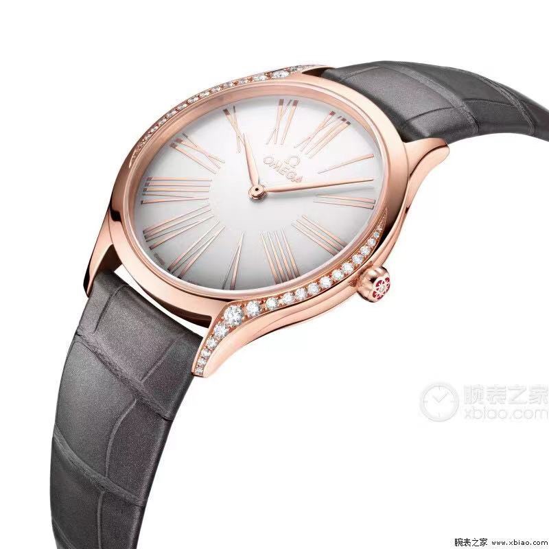 White skin 400. Gold ?20.
OMEGA -OMEGA De Ville collection
Imported quartz movement - accurate timekeeping
Quartz women's watch
316L stainless steel with perfect texture
Sapphire crystal finish (scratch-resistant and durable)
Imported cowhide strap
Ladies