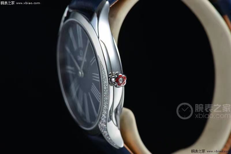 White skin 400. Gold ?20.
OMEGA -OMEGA De Ville collection
Imported quartz movement - accurate timekeeping
Quartz women's watch
316L stainless steel with perfect texture
Sapphire crystal finish (scratch-resistant and durable)
Imported cowhide strap
Ladies