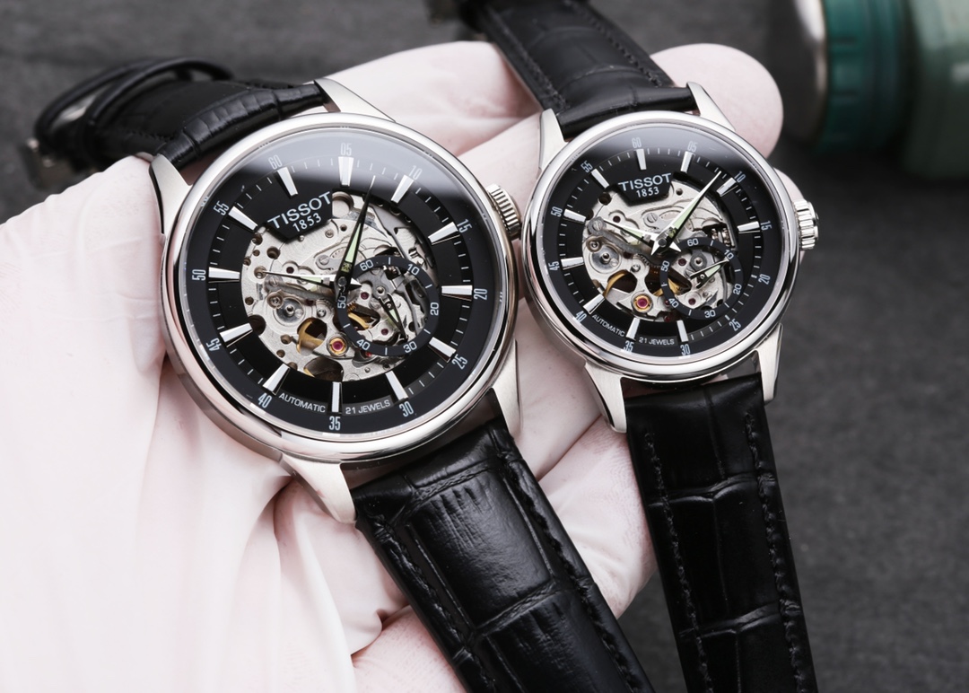 White 560. Colour ?20. Steel strip ?20.