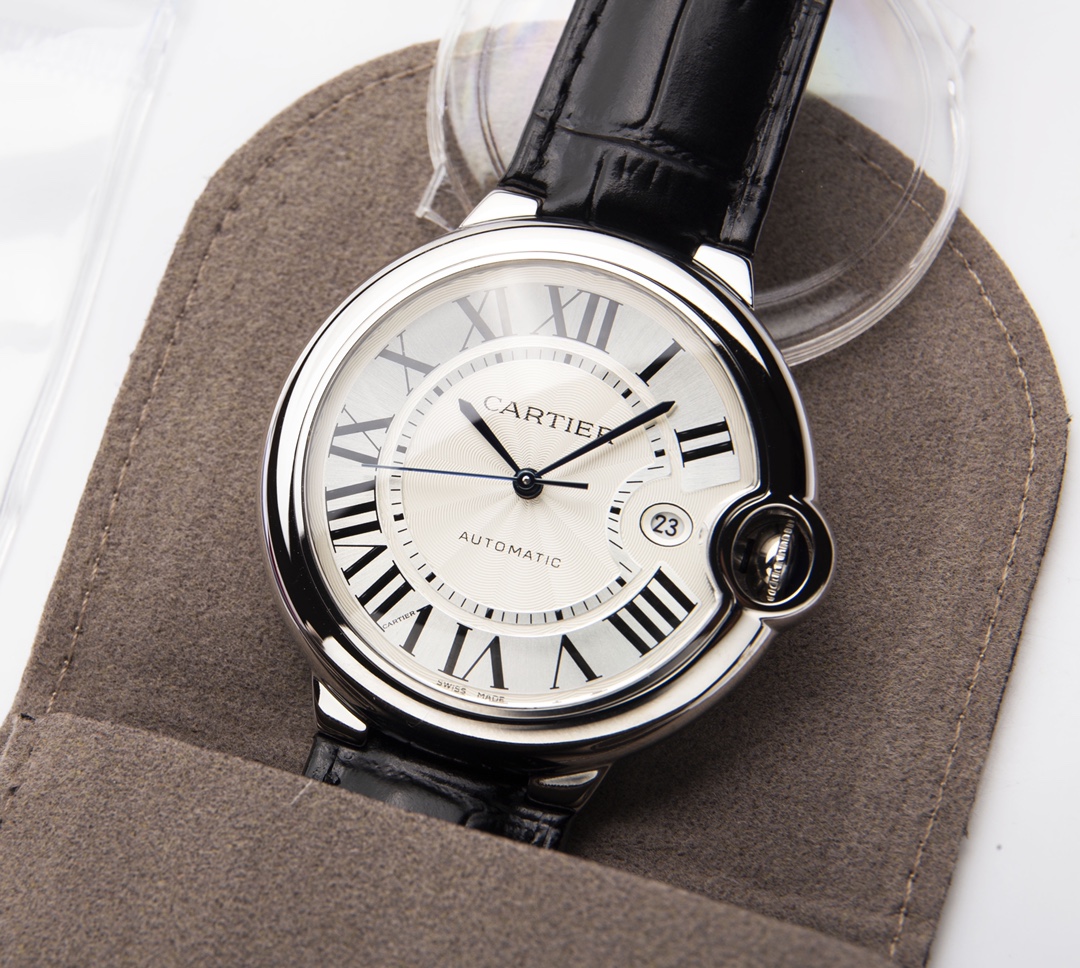 White leather 580. Gold ?20. Steel band ?20.
Taiwan factory Blue balloon version, 42mm Japanese machine 8215, water drop (fish eye bubble) Sapphire glass mirror height water resistance burnt steel blue pointer color, head arc shape
(The ultimate requireme