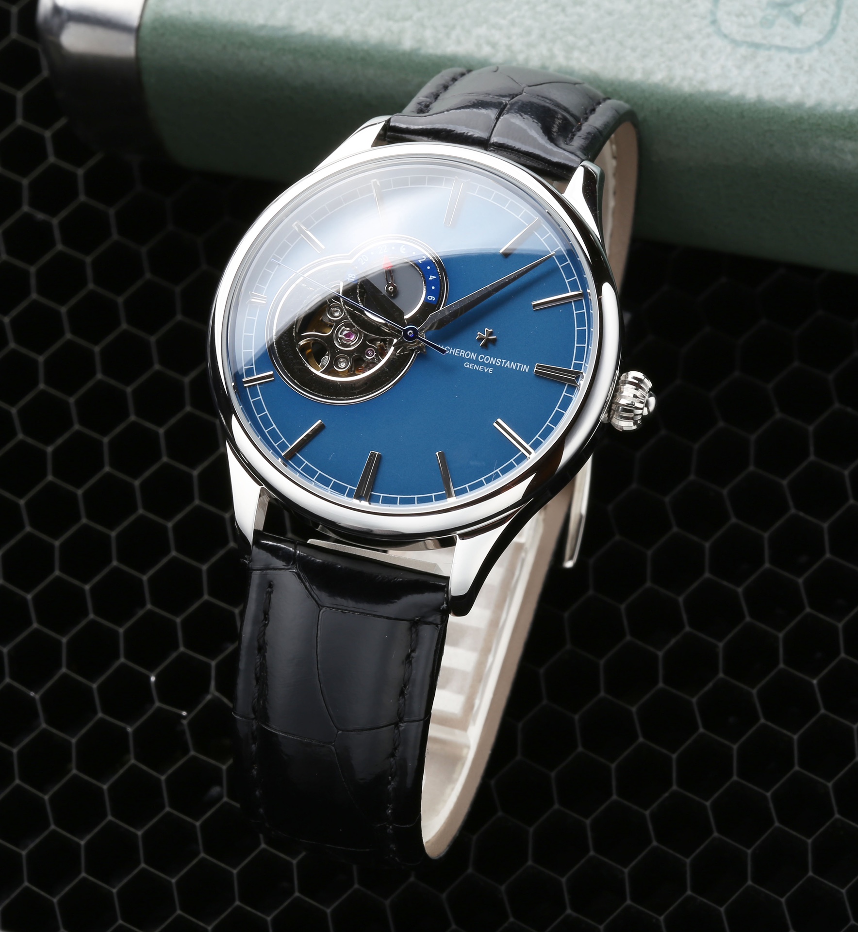 White sheet P:600. Steel strip ?20.