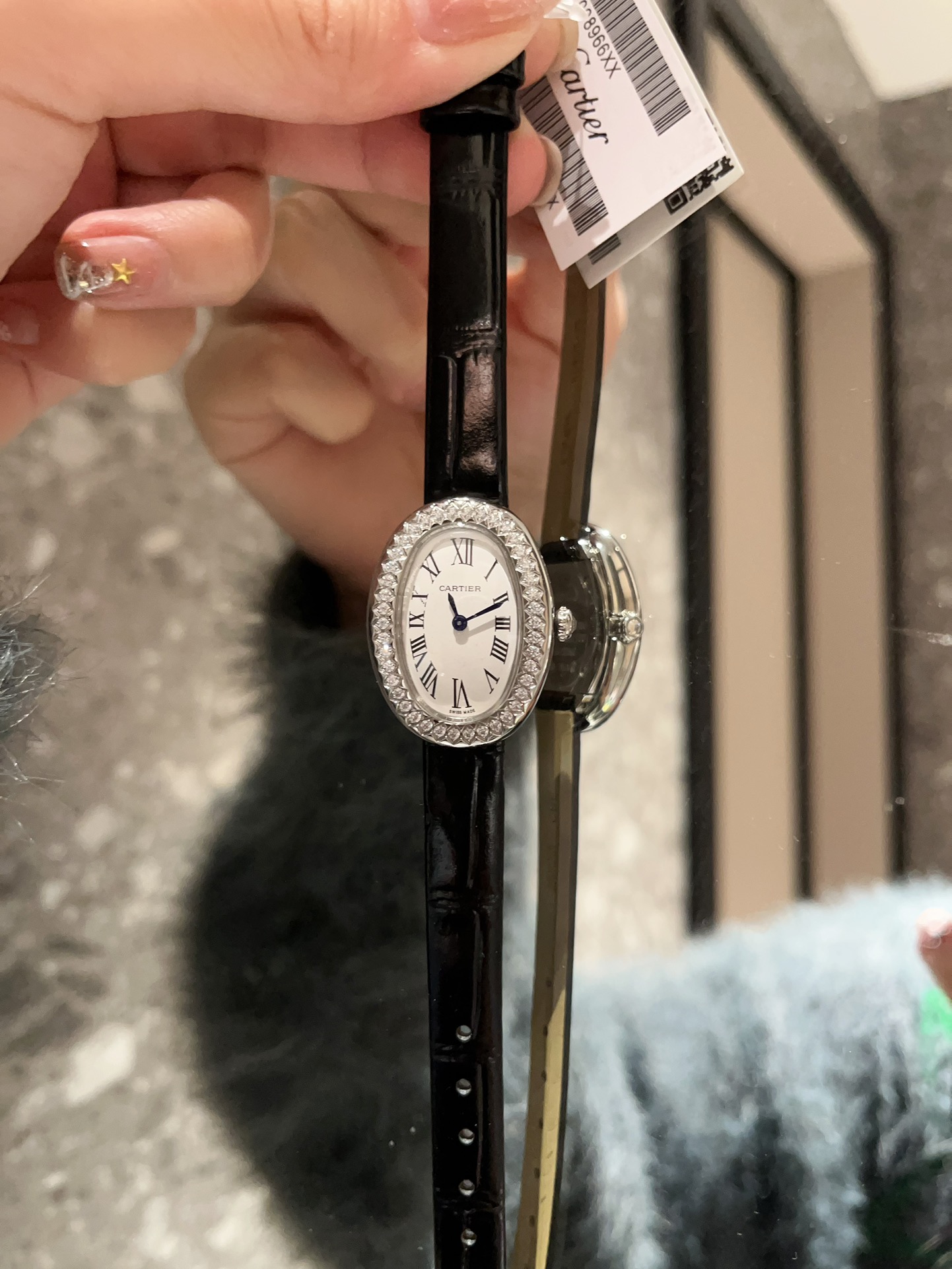 ?? White diamond 400, gold diamond 430
[Cartier] Baignoire Bathtub collection, the only one in the market, three sizes in one, elegant European bathtub shape, perfectly interpreting Cartier 's classic aesthetic, emerging a new force in watch design, Carti