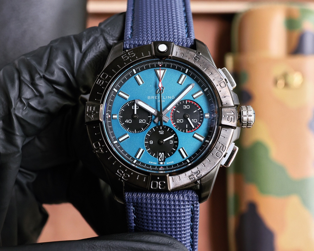 ?? Breitling Avenger series Japanese multi-functional quartz 43*13mm arch bridge tempered glass Italian cowhide strap original buckle Avenger Blackbird Reconnaissance aircraft carrying the mission of changing history