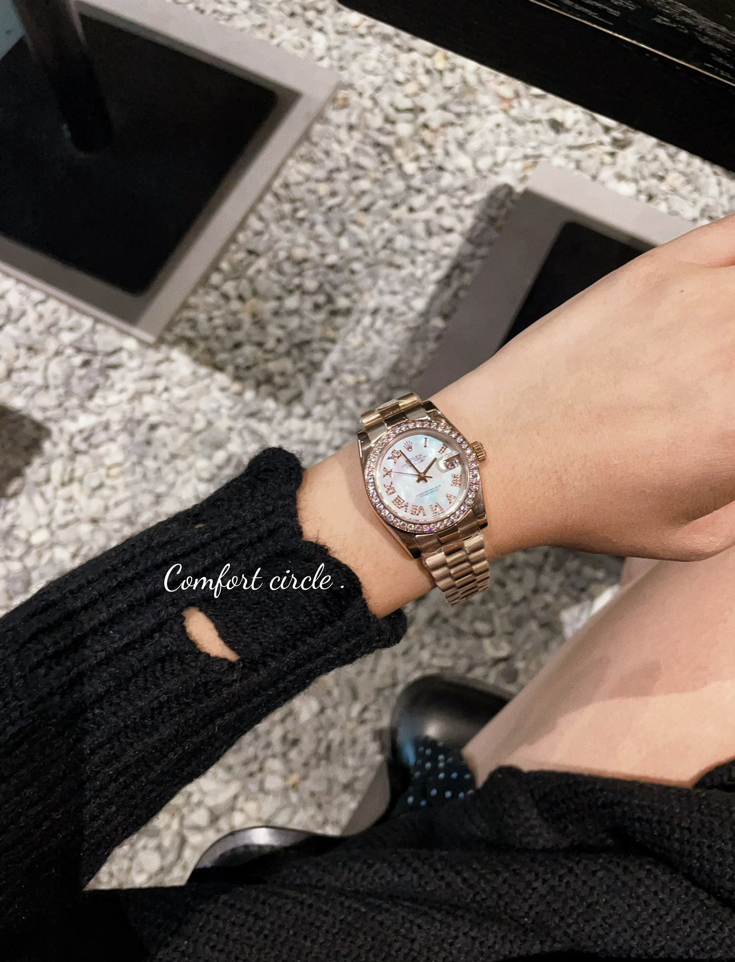 ?? Strap without diamonds 280
Rolex Datejust classic women solid steel strap - original buckle imported movement Little Red Book Hot recommendation Design shows unique noble elegant goddess temperament! The 316 stainless steel case is hand-set with Swarov