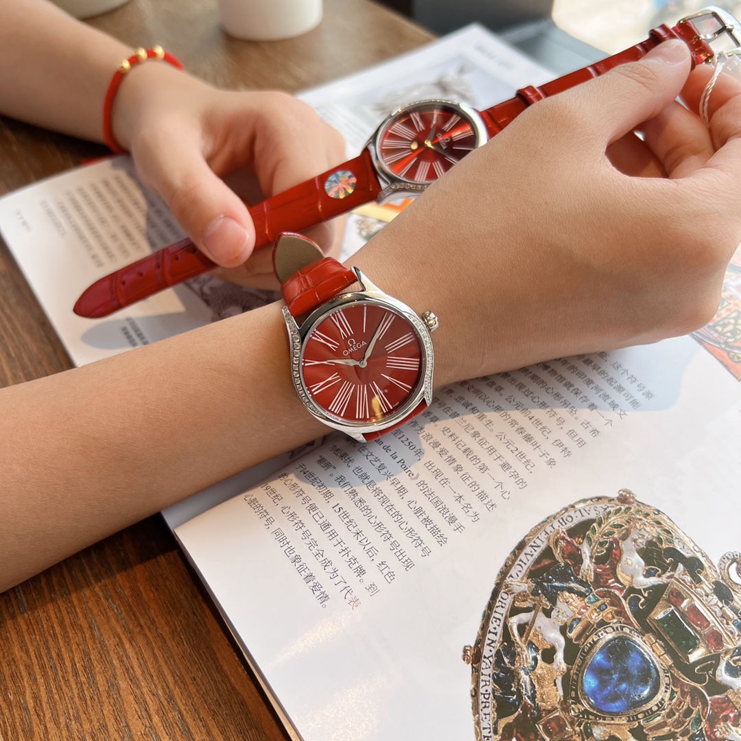 ?? Coating 240 Sapphire 280
Taiwan factory exquisite workmanship, original mold opening of Swiss movement, Swiss movement ?? Cosmic limited romantic, Classic series Chinese red
---- "Love is All" Zhou Yutong style
Taiwan factory exquisite workmanship, Swi