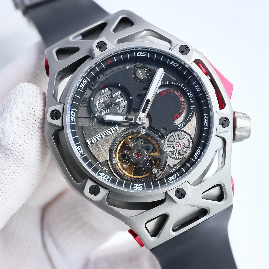 Ferrari 900
The latest updated HUBLOT ???JR4 Techframe Ferrari 70th Anniversary Tourbillon Chronograph. The watch is designed with the creative flow of Ferrari's sports cars, inspired by the "engine" - the movement, which is centered around the core. The 