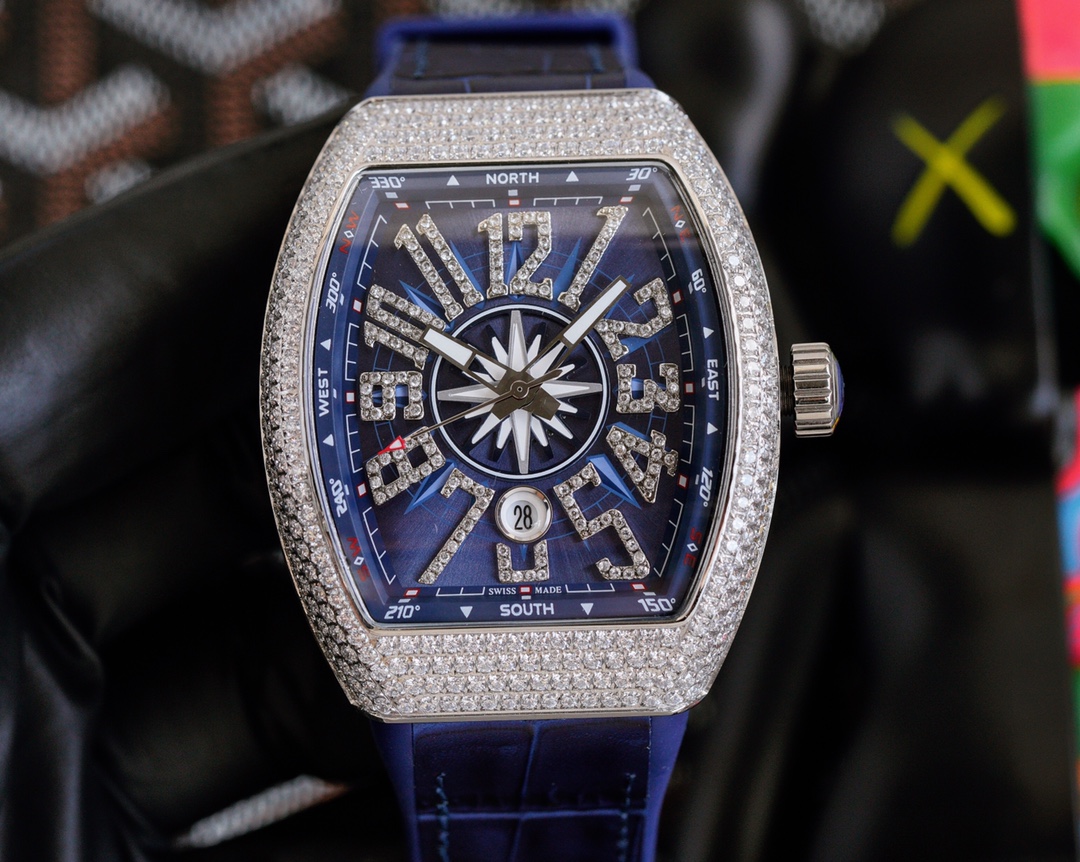 ?? Franck Muller V45 SC DT series 54*42*15mm automatic mechanical movement Blue light coated glass cowhide strap bottom rubber folding clasp blend sporty design style perfect arc interlayer design in the middle shows gentlemanly taste
