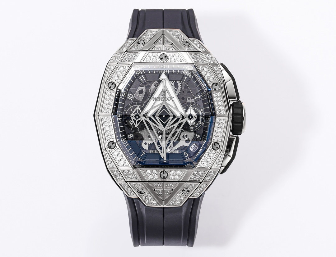 7750 Mechanical Chronograph ??
[HUBLOT] Big Bang SangBleu IIl tattoos three generations, each better than the last. With a diameter of 42mm, the watch features a barrel-shaped multi-faceted design, further enhancing the three-dimensional visual effect.

T