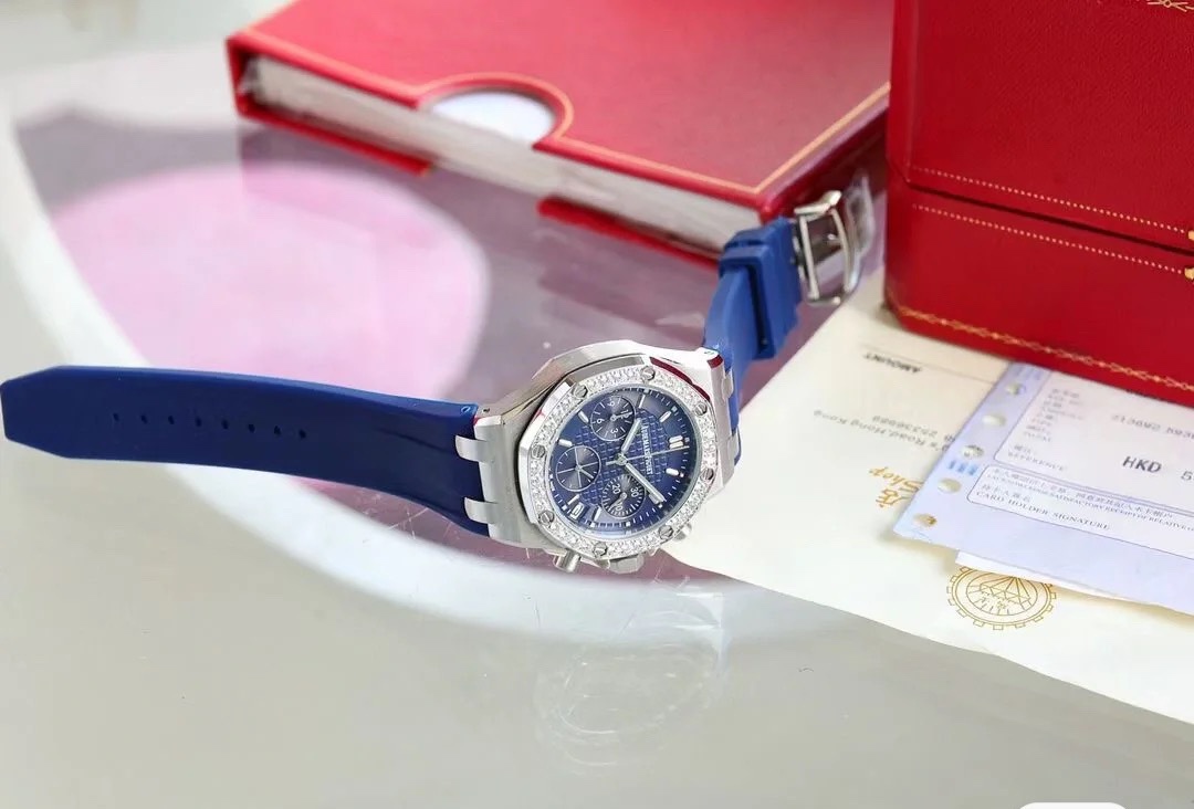 ??360 OOTD | Blue in summer is truly stunning ??????
This BLUE is so too pale ????
As bright as summer blue ??
The sun shines on the body and the mood is good ????
# Dress daily ??