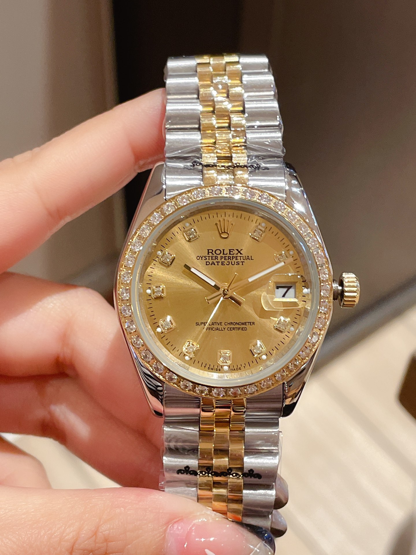 ?? Aperture 240 diamond 260?? Gold and white with Rolex Datejust classic women 36mm solid five-bead steel strap - original buckle ?? ? Little Red Book Hot recommendation Multicolor dial dazzling, design shows unique noble elegance goddess temperament! The