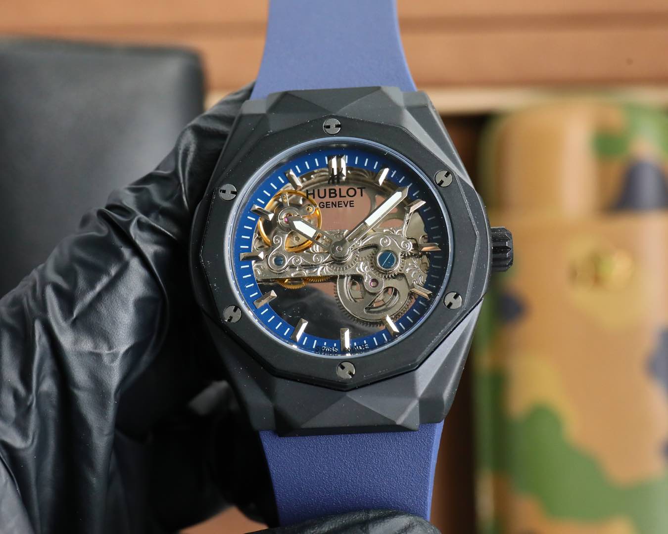 ?? HUBLOT glass 45mm*13mm top-grain cowhide strap with original clasp automatic mechanical movement with a strong metallic coolness that always gives you a visual impact