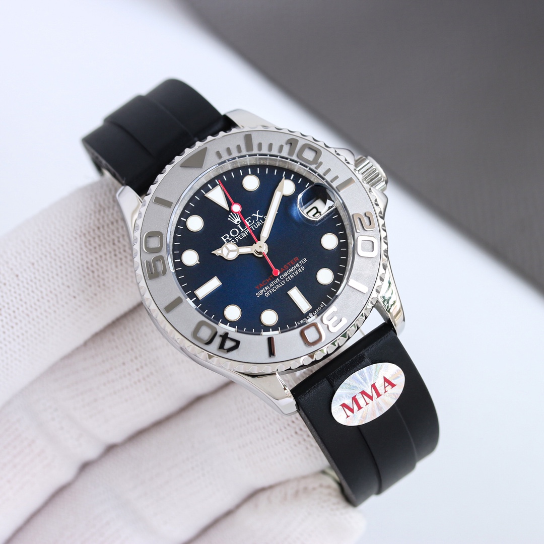 Tape 1150 steel band 1200 gold ?50
MMA factory Rolex Yacht Master Series m268621-
Exquisite yet stylish with the new 2836 automatic mechanism
Diameter: 37mm
Water resistance: 5ATM super water resistance
Glass: Sapphire
The overall appearance is polished w