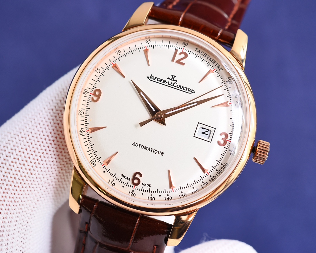 Classic: White 1150, gold 1200
The Jaeger-lecoultre Master Ultra Thin collection has a diameter of 41mm (in sync with the original) and is powered by the imported 9015 automatic movement, which is highly accurate and reliable. The case is made of 316L sta