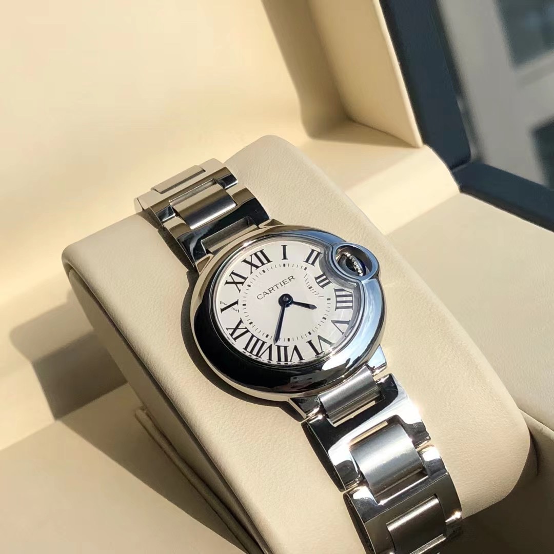 Cartier Ballon Bleu women's quartz 28mm

Heavyweight ARRIVAL ? ? is one of the hottest styles in the world right now, Cartier Ballon Bleu! Top choice for gifting
