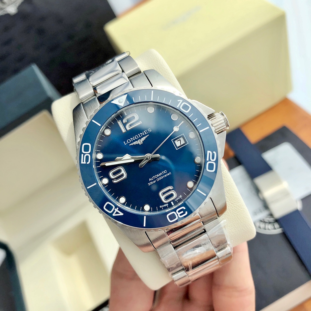 The latest Longines Conquest, ceramic bezel collection for men, exclusive supply. The Submariner from Longines, water-resistant to 300 meters, an affordable diving model, 41 cm in diameter, equipped with the original Swiss ETA2892 engraved automatic mecha