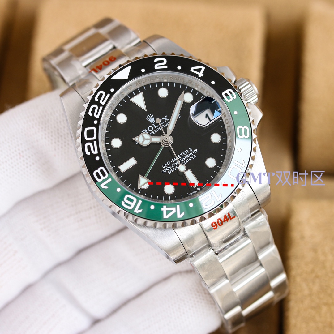 Rolex GMT Grain-Coke upgrade. It is made of genuine 904L steel, equipped with an imported Japanese integrated movement (the only genuine Japanese function in the market), the GMT function is synchronized at the same point, the genuine GMT hand adjusts the