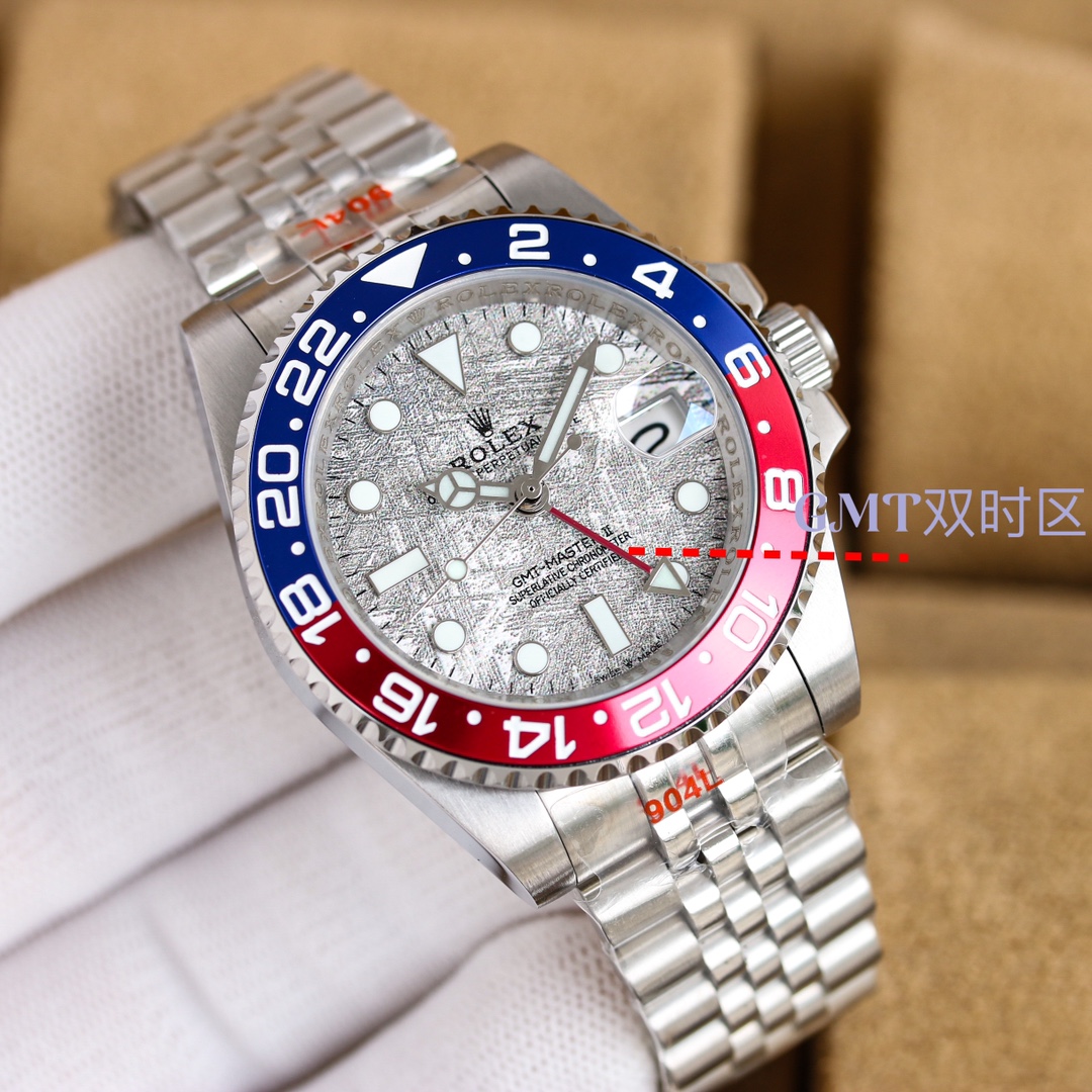 Rolex GMT Grain-Coke upgrade. It is made of genuine 904L steel, equipped with an imported Japanese integrated movement (the only genuine Japanese function in the market), the GMT function is synchronized at the same point, the genuine GMT hand adjusts the