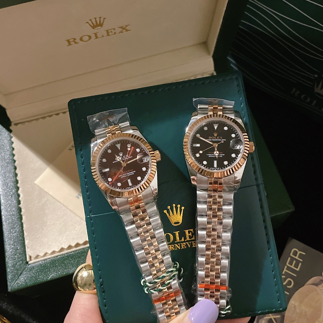 ???? ROLEX -ROLEX
Style: Datejust women's mechanical watch
Movement: Imported Citizen original assembly
Mirror: Sapphire glass mirror
Case: 316L stainless steel case
Strap: Solid core 5-bead stainless steel strap
Size: 31mm 12mm
The pace of life is at you