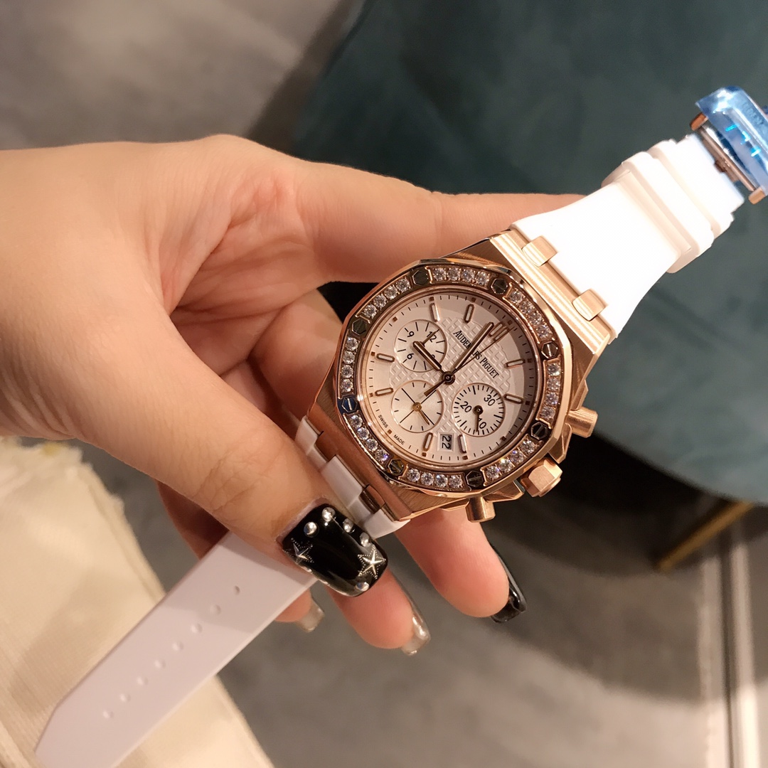 ??380 Audemars Piguet Royal Oak Offshore collection Super Cool women's wear Colorful with six-hand chronograph imported quartz movement sapphire scrat-resistant glass 316 stainless steel case imported rubber strap best classic among Audemars Piguet women'
