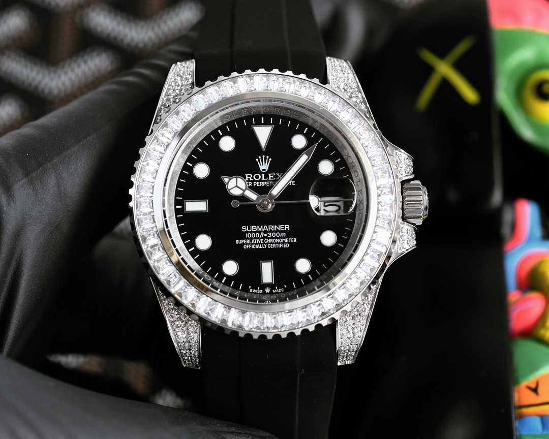 ?? Rolex top plaything Poison, if you don 't like the same street watch Submariner, he' s definitely your kindred spirit. Based on Rolex 's most classic Submariner series Submariner, the bezel has been re-modified and then inlaid with top-quality natural 