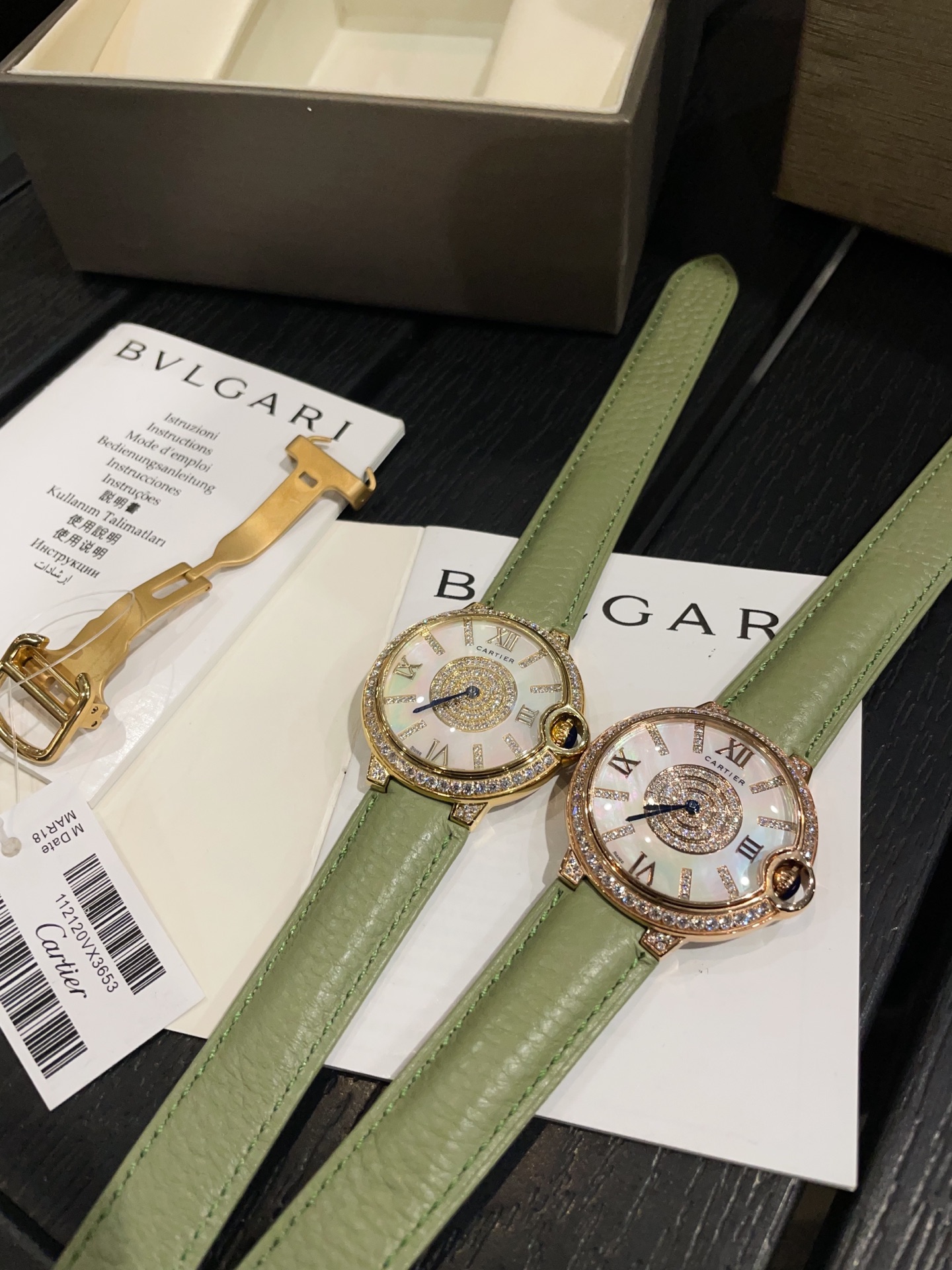 ?? 380
Ballon Bleu de Cartier Cartier Ballon Bleu de Cartier luxury collection, versatile size 36mm, simple yet tasteful, discarding the elaborate and flamboyant embellishments that are popular in modern times, reinterpreting beauty with simplicity to cre