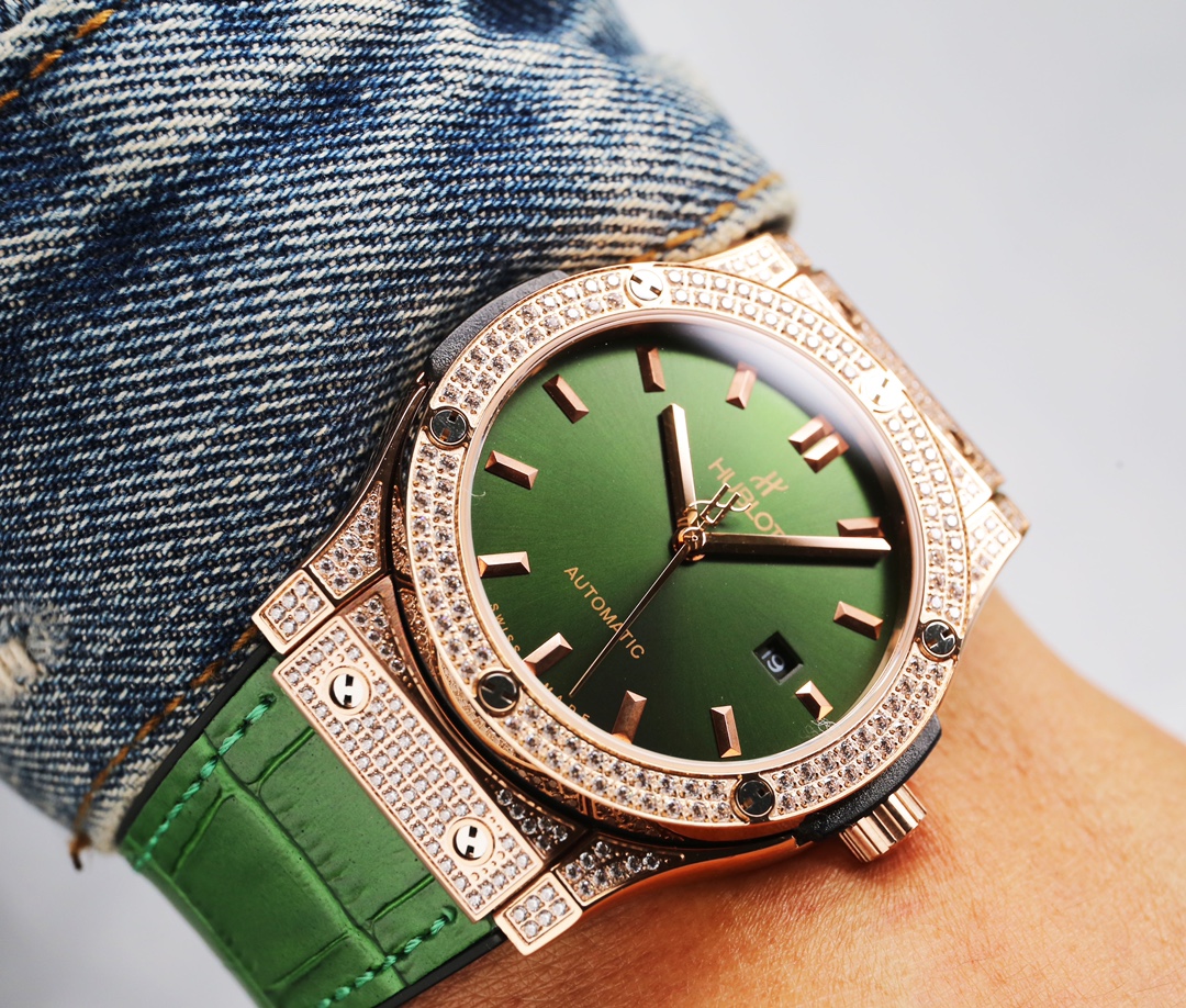 Full Diamond White: 670. Color ?20.
Exclusive first release ?????? Exclusive quality ??????
Tough guy exclusive ???? sport watch ??
Avant-garde fashion ???? noble air ??????
Hd real footage ???? Quality assurance ????
[Latest] : Hengbao ?? latest design ?