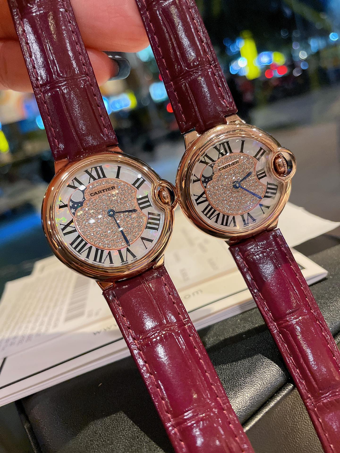 ?? Micron 360
Ballon Bleu de Cartier Cartier Ballon Bleu Luxury collection, versatile size 36mm, simple yet tasteful, discarding the elaborate and flamboyant embellishments that are popular in modern times, reinterpreting beauty with simplicity, creating 