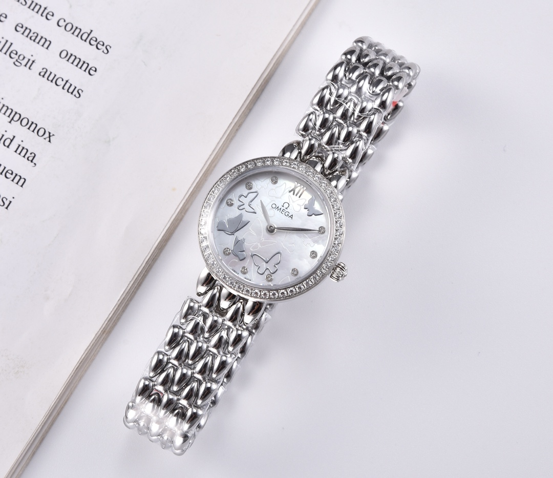Gold +20, diamonds ?30
Upgraded OMEGA - Omega. ?? The Elegant collection makes a stunning debut, combining the elegance of the jewels with the precision of the timepiece "dewdrops" into a dazzling bracelet, with smooth lines exuding the feminine charm of 