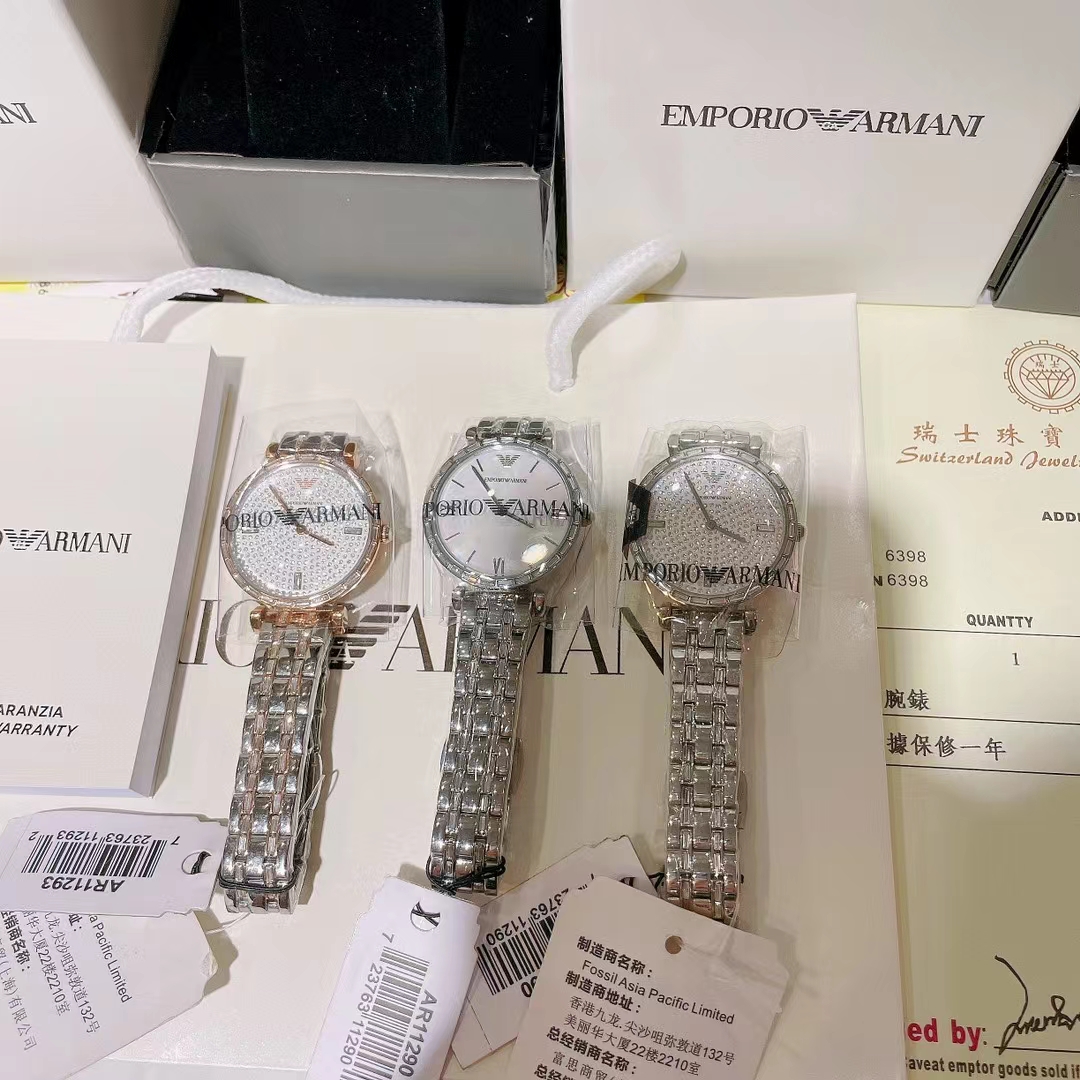 [?? : 240] Original order 1 ? : 1 ? Armani, ??? diamond style... In stock quartz Japanese movement ??? strap with diamonds to see the details!