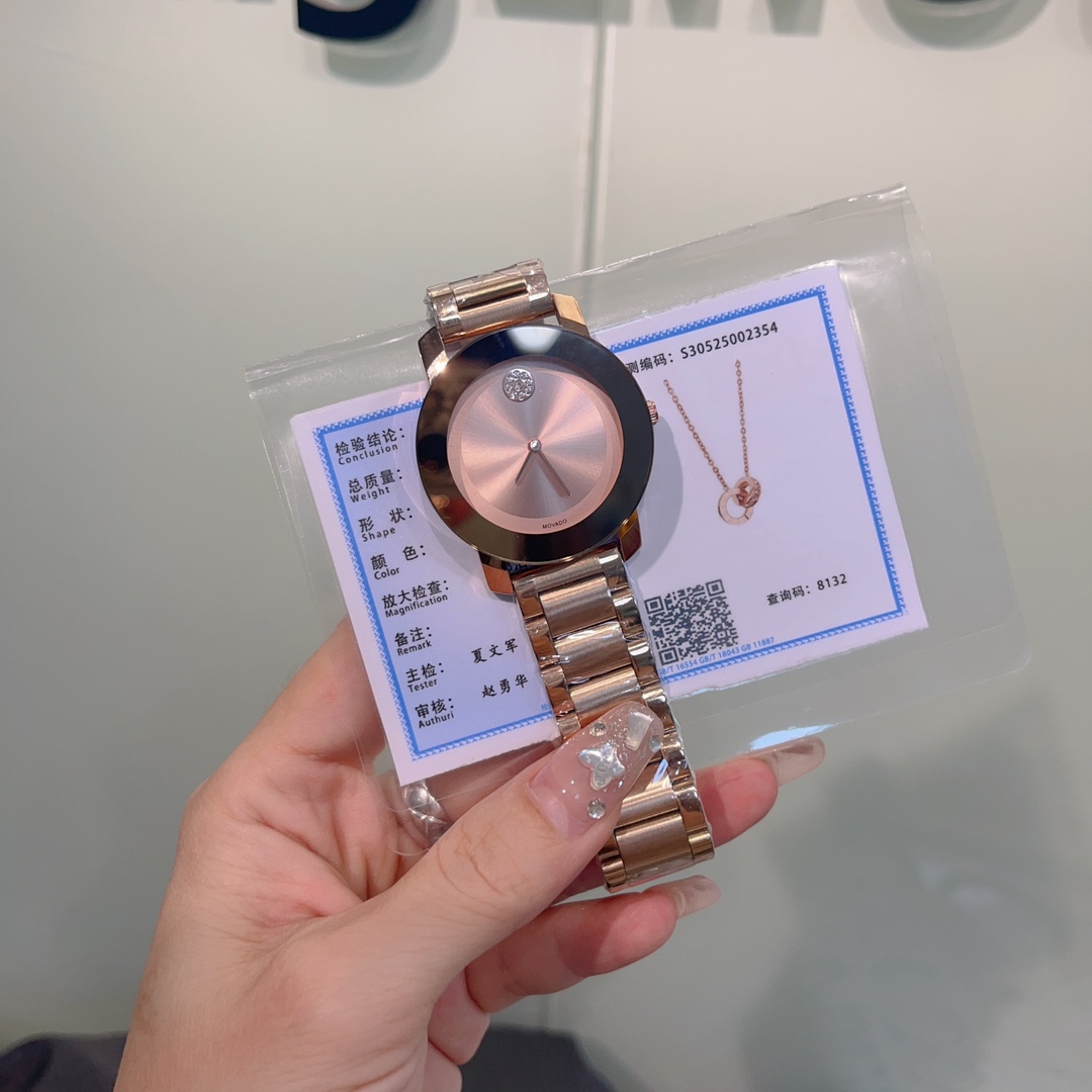 Year-end CLEARANCE ?? Silver 65 Rose gold 70MOVADO Classic quartz watch, imported quartz movement, stainless steel strap, double butterfly clasp, easy to wear, SIMPLE and ELEGANT, 36mm diameter, suitable for both men and women.
