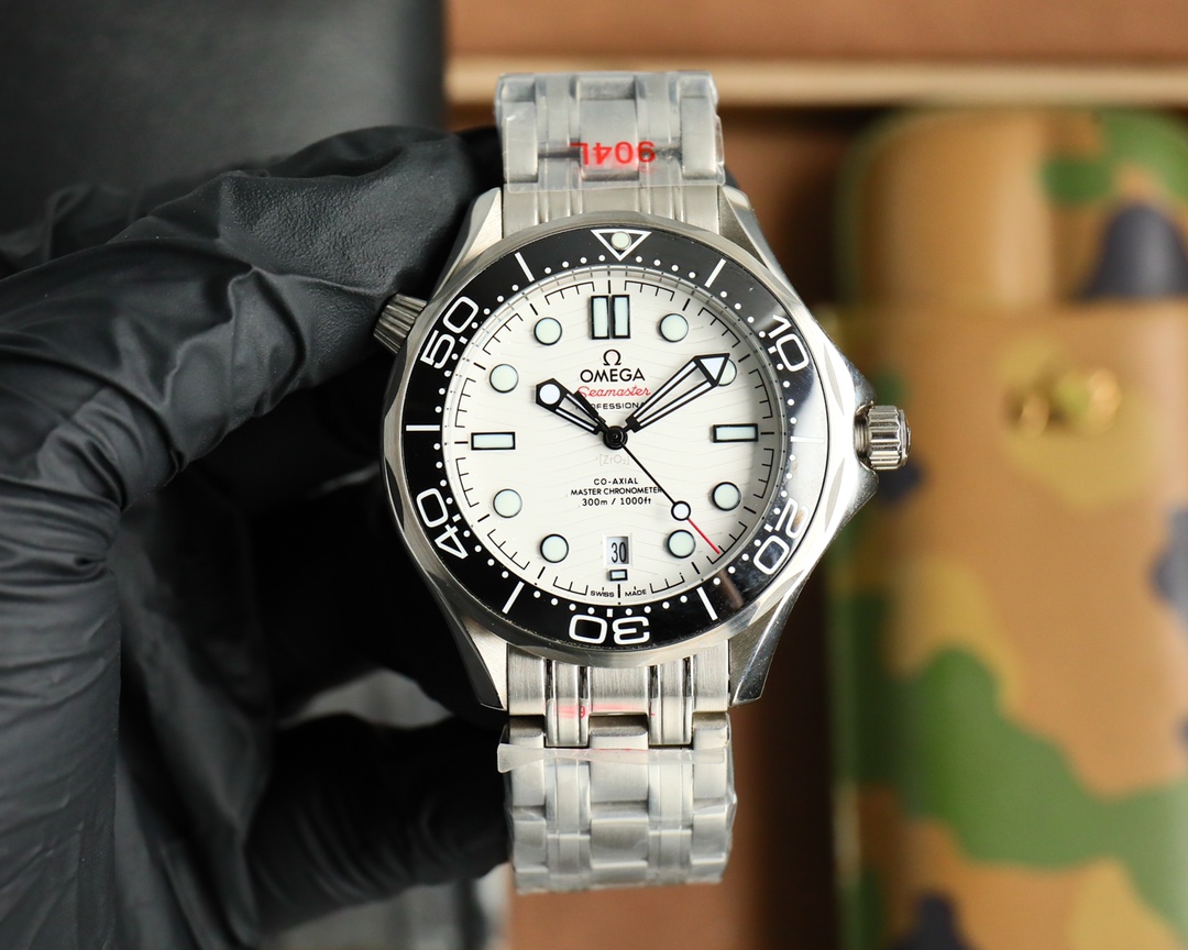 ?? OMEGA 40mm*11mm automatic movement Coated glass All your attention and listen Omega looks forward to it with you!