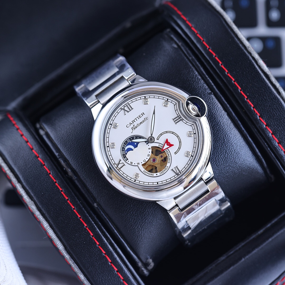 Leather 630 steel strip 650 gold white with ??
Cartier Ballon Bleu collection, fine men 's watch, powerful skeletonized design, exquisite carving, exquisite craftsmanship, noble grandeur, gentleman style. Equipped with imported Citizen mechanical movement