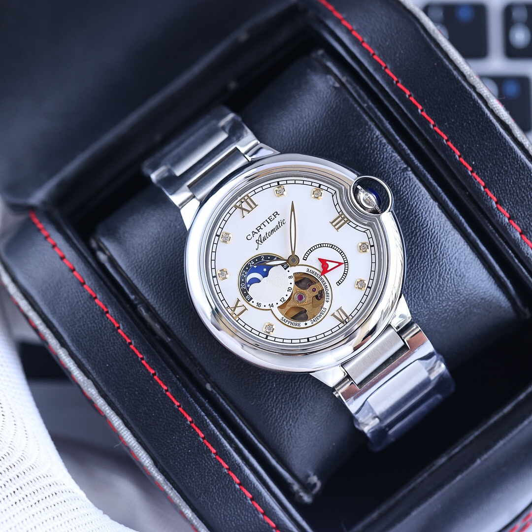 Leather 630 steel strip 650 gold white with ??
Cartier Ballon Bleu collection, fine men 's watch, powerful skeletonized design, exquisite carving, exquisite craftsmanship, noble grandeur, gentleman style. Equipped with imported Citizen mechanical movement